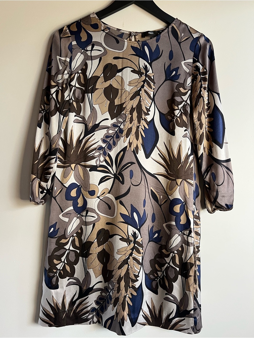 Filippa K Silk Dress XS Neutral Floral Minimalist Shift Dress Luxury